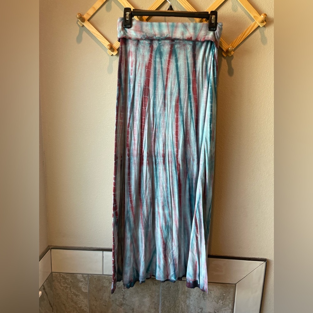 Lucky Brand stretchy tie dye boho skirt . Size xs-s
